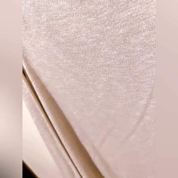 High neck shimmer sweater - Picture 3 of 3